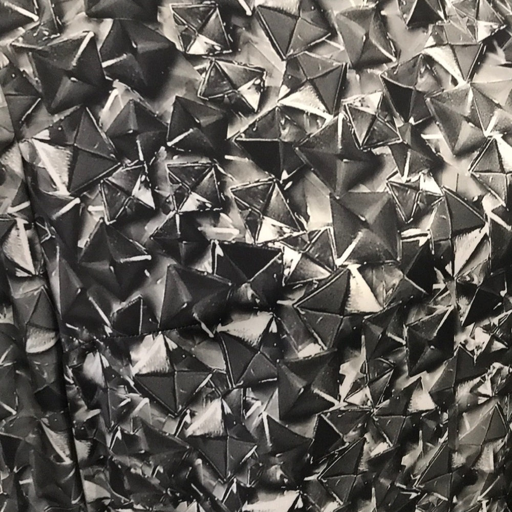 Geometric pattern dress - Picture 2 of 3